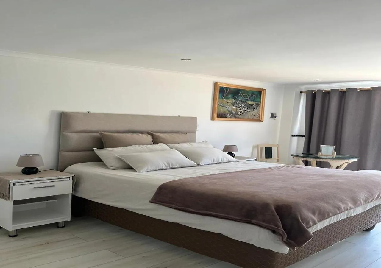 Modern Studio With Pool, 5 Mins From Beach Cape Town South Africa